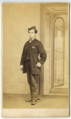 CARTE DE VISITE OF MAN WITH THE TAM