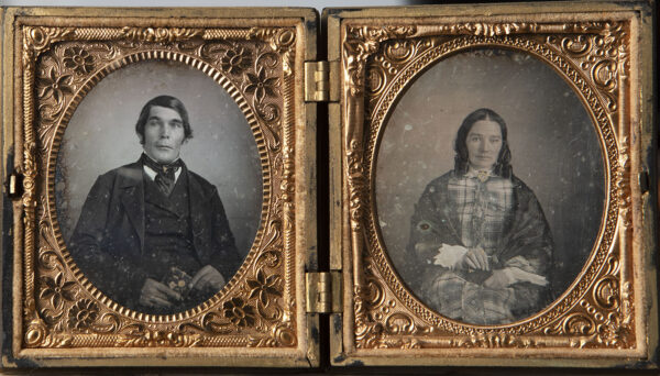 CASED DAGUERREOTYPE DOUBLE UNION CASE