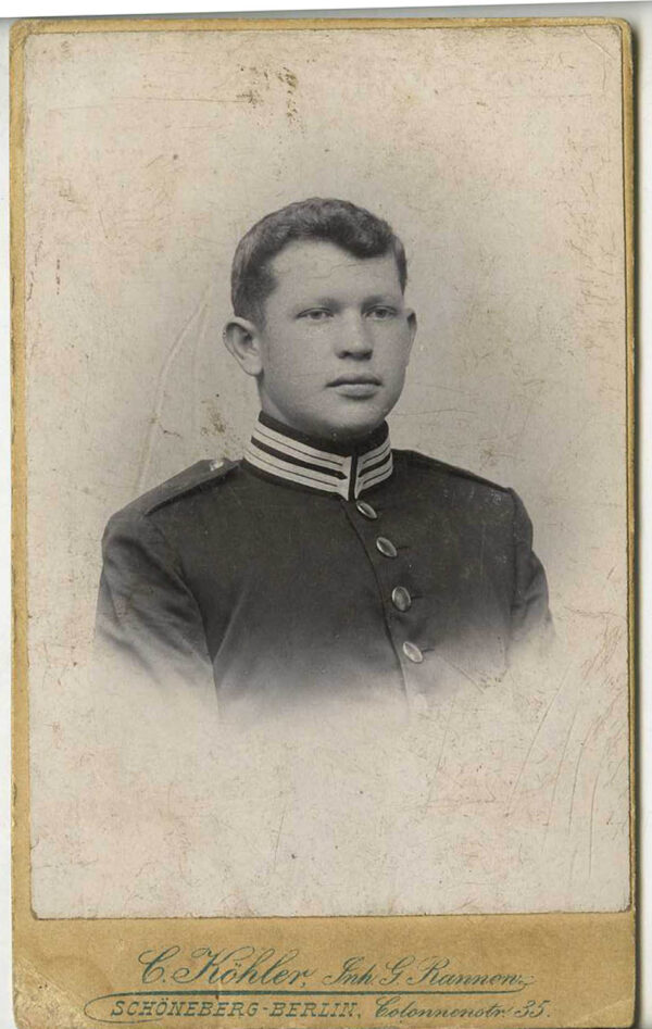 CARTE DE VISITE OF GERMAN FUSILLIER